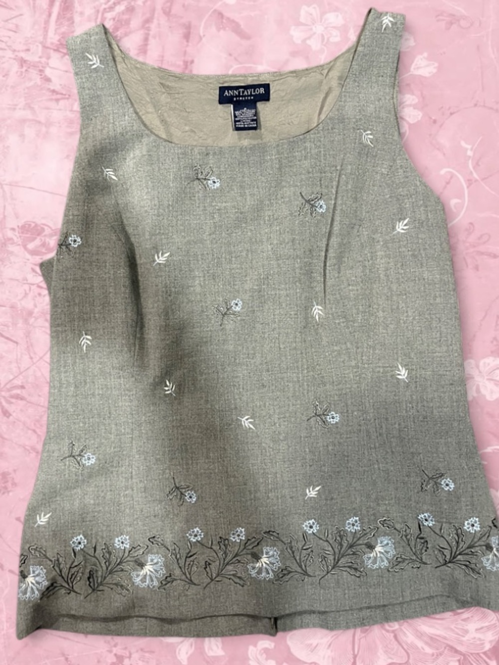 Size 8 Ann Taylor Grey Embroidered Square-Neck Tank